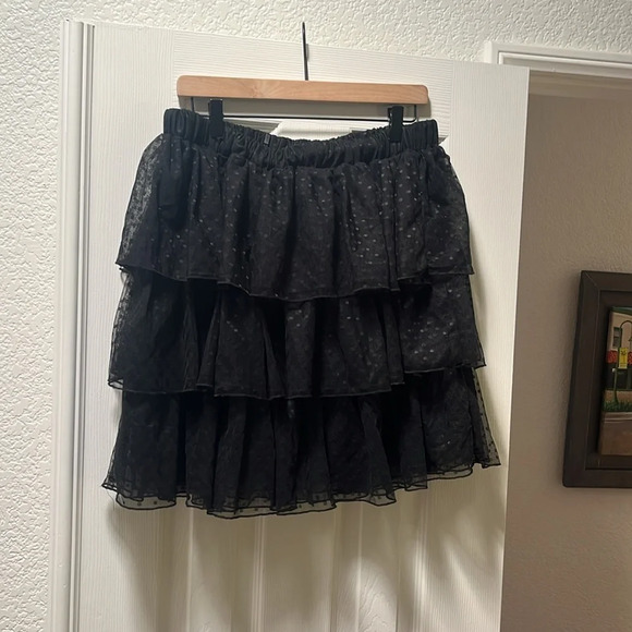 NWT VICI X GINA Black Tulle Ruffle Mini Skirt - Picture 4 of 6